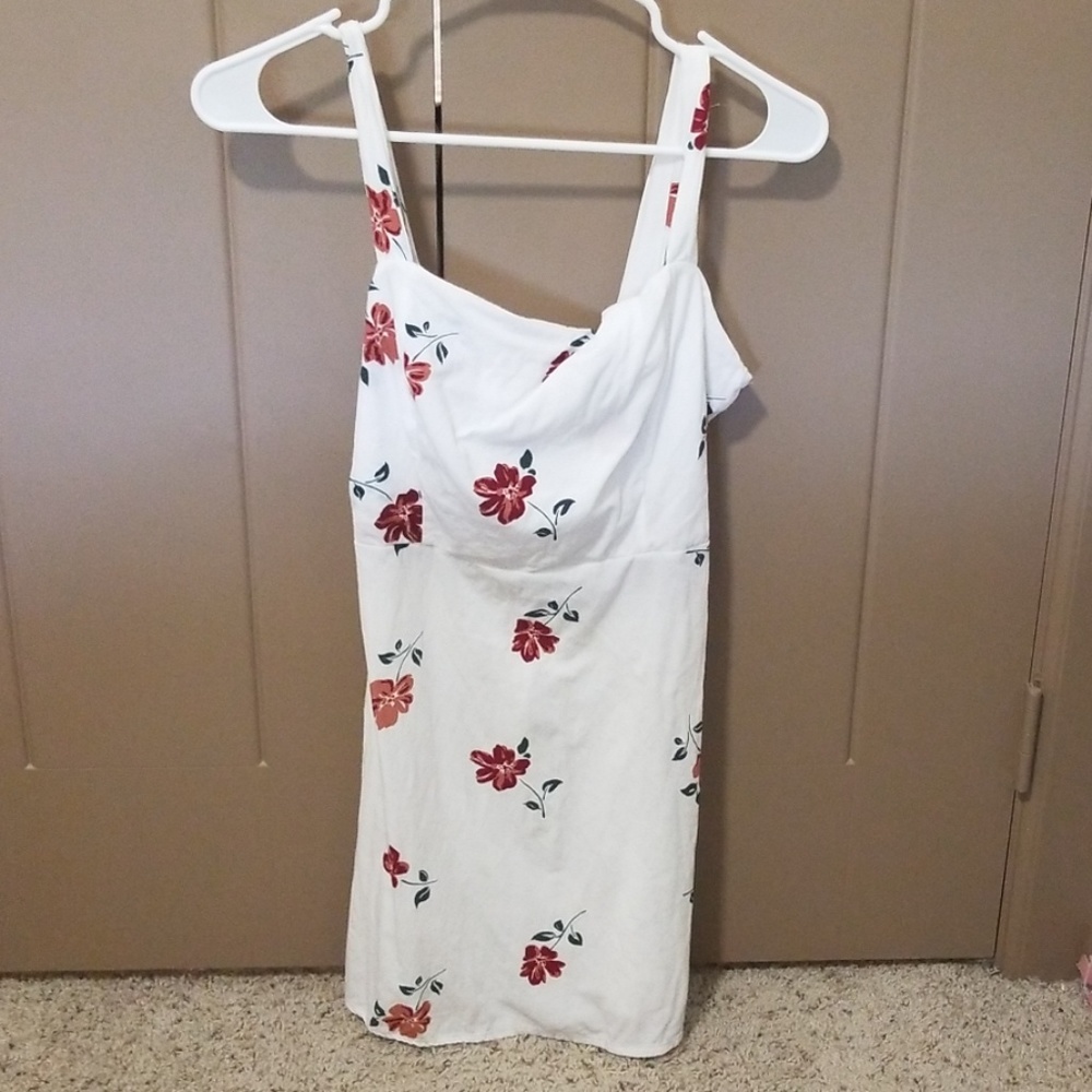 White floral tie dress